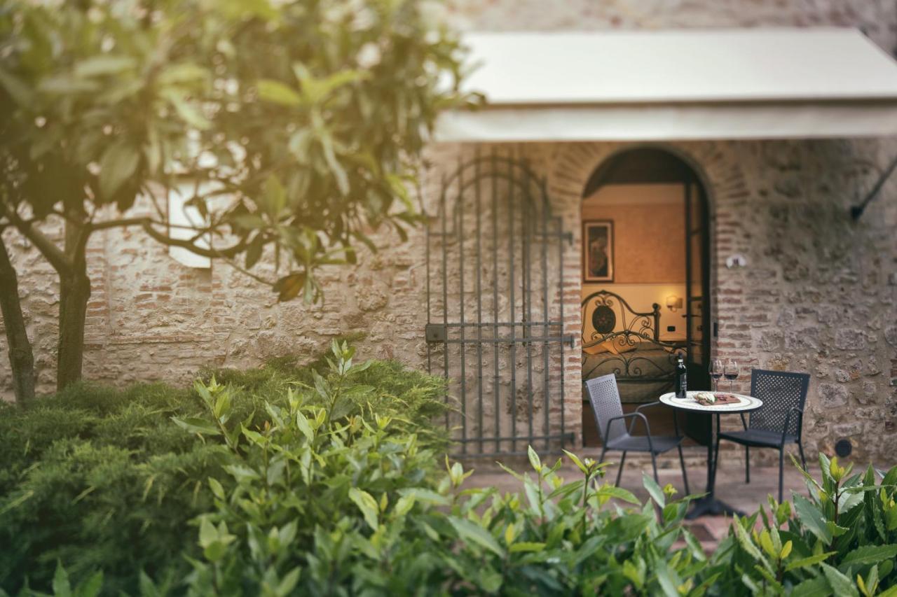 Agriturismo il Colombaio B&B Monteriggioni Exterior foto